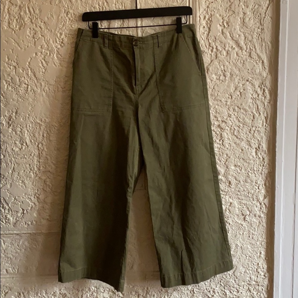Wide leg pants